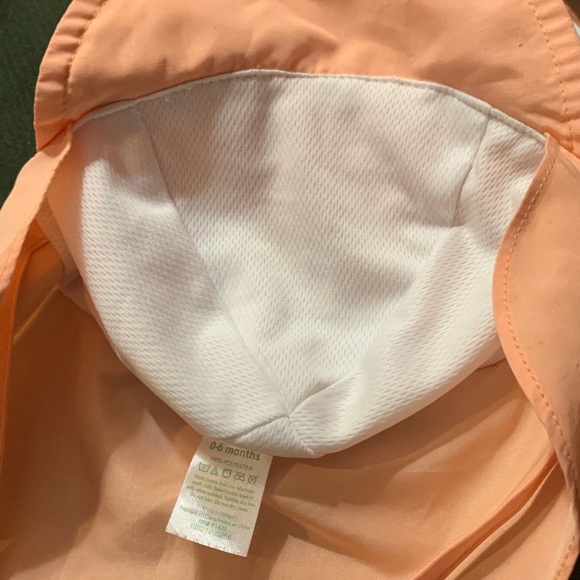 Green Sprouts baby sun hat w/ UPF protection - Picture 3 of 4